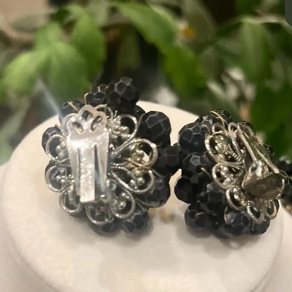 Alice Caviness Vintage Beaded Necklace & Clip-on Earrings Set - 1950s signed - Picture 5 of 6